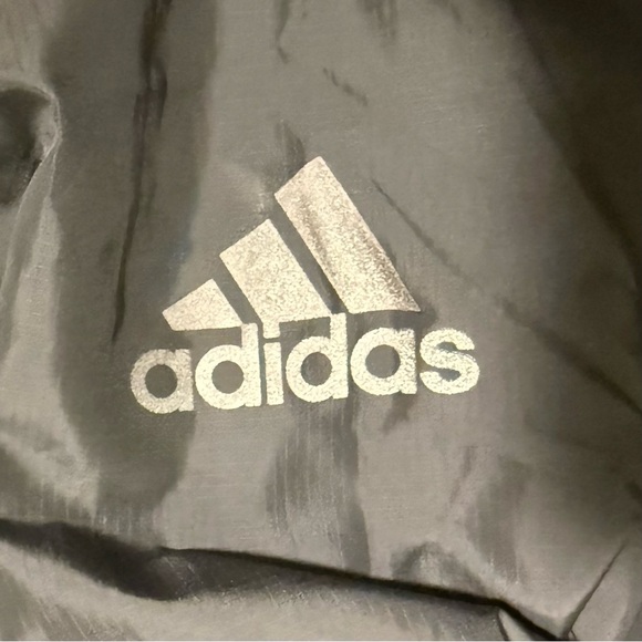 Gently Worn Adidas Traveer Rain Ready Waterproof Jacket in Black - Picture 3 of 4
